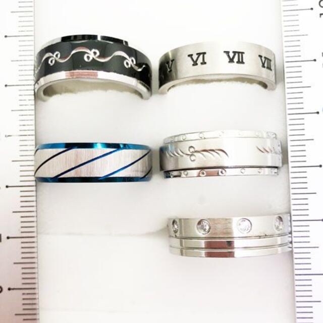 19号　サージカルステンレス　高品質　まとめ売り　リング　指輪　ring235 メンズのアクセサリー(リング(指輪))の商品写真