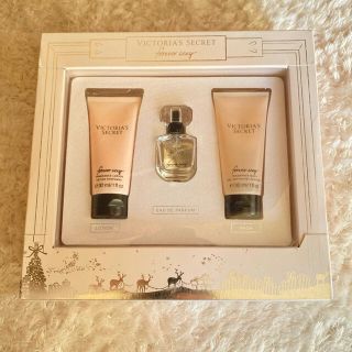 ヴィクトリアズシークレット(Victoria's Secret)の【ほぼ新品】VICTORIA'S SECRET(香水(女性用))