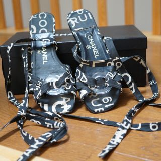 シャネル(CHANEL)のCHANEL レースアップ サンダル(サンダル)