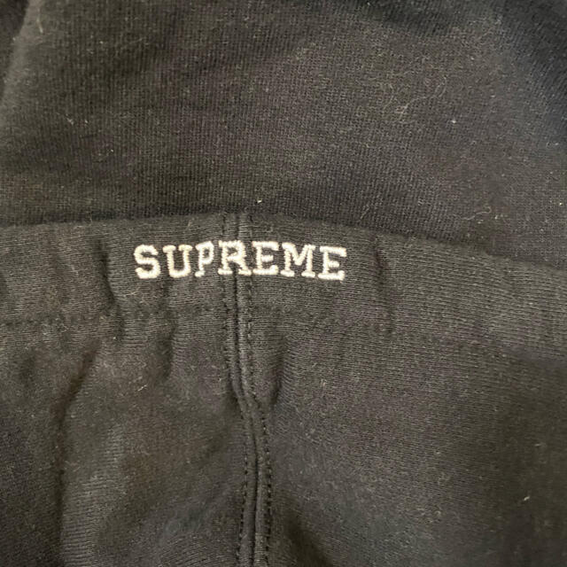 Supreme(シュプリーム)の限定価格Supreme ANTI HERO Hooded Sweatshirt メンズのトップス(パーカー)の商品写真