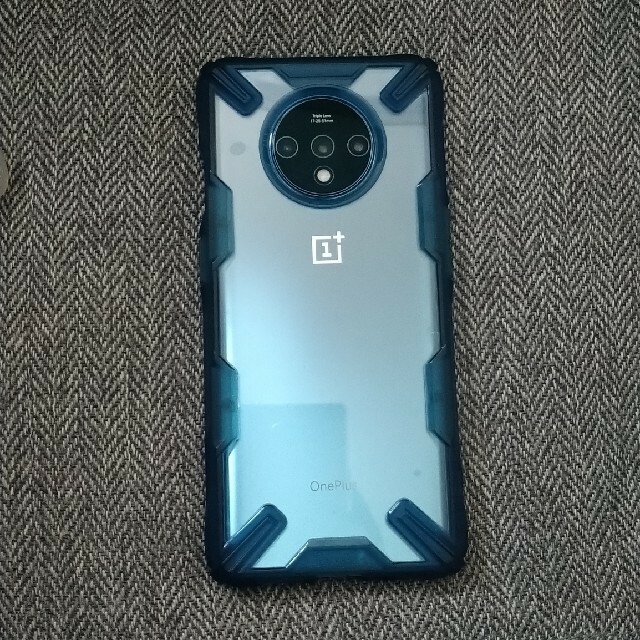 Oneplus 7T スマホ/家電/カメラのスマートフォン/携帯電話(スマートフォン本体)の商品写真