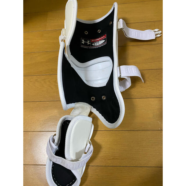UNDER ARMOUR - アンダーアーマー エルボーガード&フットガードの通販