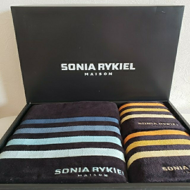 SONIA RYKIEL(ソニアリキエル)のSONIARYKIEL ソニアリキエルバスタオル 1本 ウォッシュタオル 2本 インテリア/住まい/日用品の日用品/生活雑貨/旅行(タオル/バス用品)の商品写真