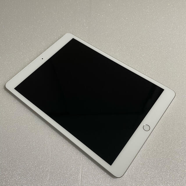 iPad 第7世代 128GB シルバー Wi-Fiモデル MW782J 美品