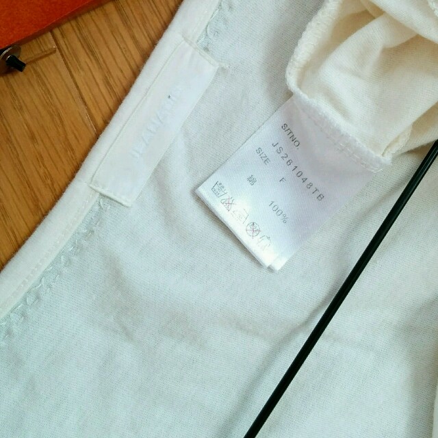 JEANASIS(ジーナシス)のJEANASIS ビーズドルマンTシャツ レディースのトップス(Tシャツ(半袖/袖なし))の商品写真