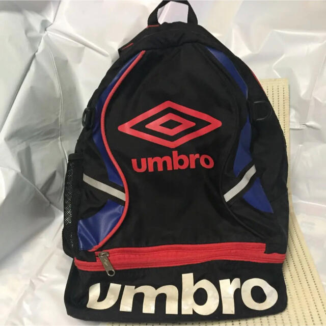 UMBRO(アンブロ)の(ご購入検討中)サッカー リュック カバン 子ども用 ★値引き交渉可★ キッズ/ベビー/マタニティのこども用バッグ(リュックサック)の商品写真