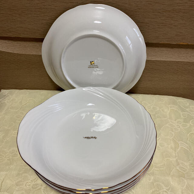 クリヤマ ホワイトシェール皿5枚の通販 by AK's shop|ラクマ クリヤマ ホワイトシェール皿5枚の通販 by AK's shop|ラクマ