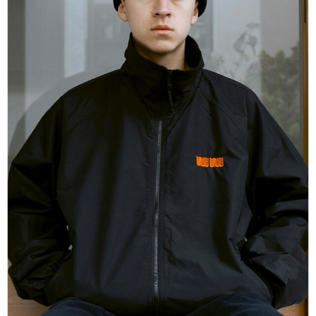 トライマウンテン   Volunteer Nylon jacket BLK