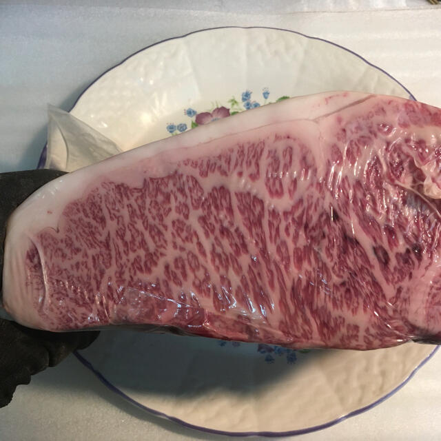 卸専門店からご自宅へ　黒毛和牛　サーロイン肉