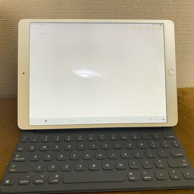 美品！！iPad Pro 9.7インチA1772 純正スマートキーボード | フリマアプリ ラクマ