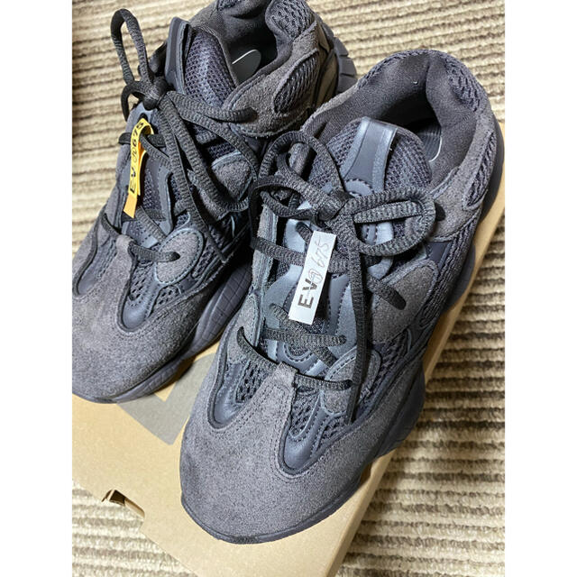 adidas(アディダス)のadidas yeezy boost 500ユーティリティブラック24.5 メンズの靴/シューズ(スニーカー)の商品写真