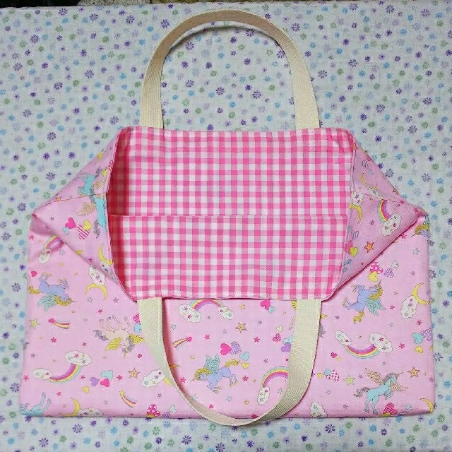 ユニコーン柄のピンクのレッスンバッグ ハンドメイドのキッズ/ベビー(バッグ/レッスンバッグ)の商品写真