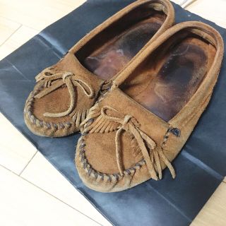 ミネトンカ(Minnetonka)のMINNETONKA モカシン ブラウン(スリッポン/モカシン)