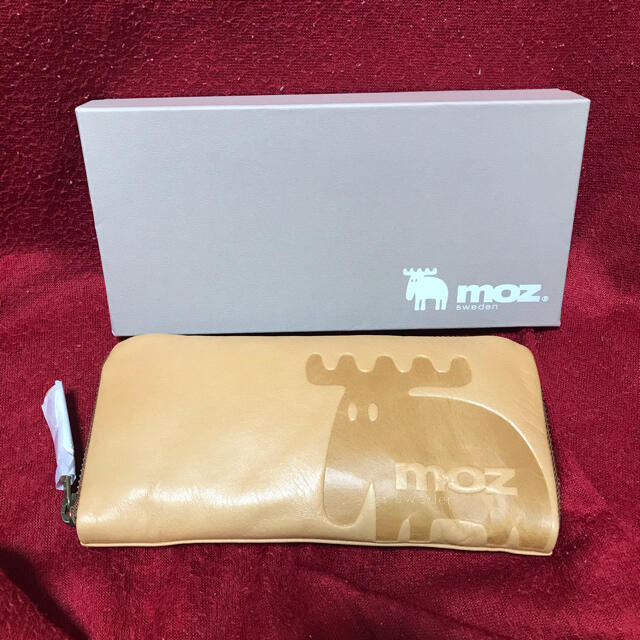 新品・未使用　モズ　moz　ラウンドファスナー長財布　キャメル レディースのファッション小物(財布)の商品写真