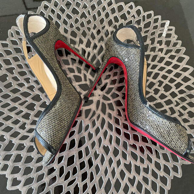 Christian Louboutin(クリスチャンルブタン)のchristian louboutin パンプス サンダル レディースの靴/シューズ(ハイヒール/パンプス)の商品写真