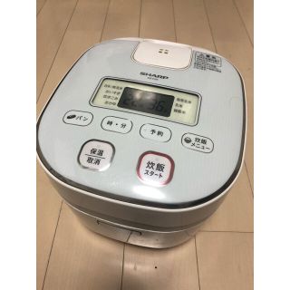 シャープ(SHARP)の中古！シャープ 炊飯器 KS-C5K   3合　ホワイト　パンも焼ける(炊飯器)