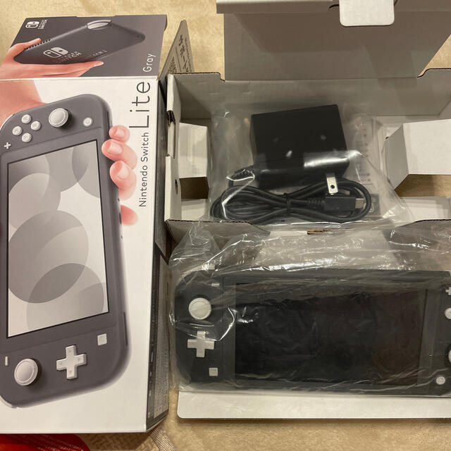 Switch light グレー 新品 未開封 送料無料 値下げ交渉、可!!