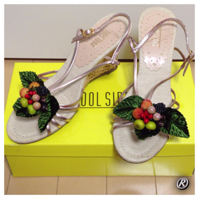 POOL SIDE(プールサイド)の美品♡フルーツ ウエッジソールサンダル レディースの靴/シューズ(サンダル)の商品写真