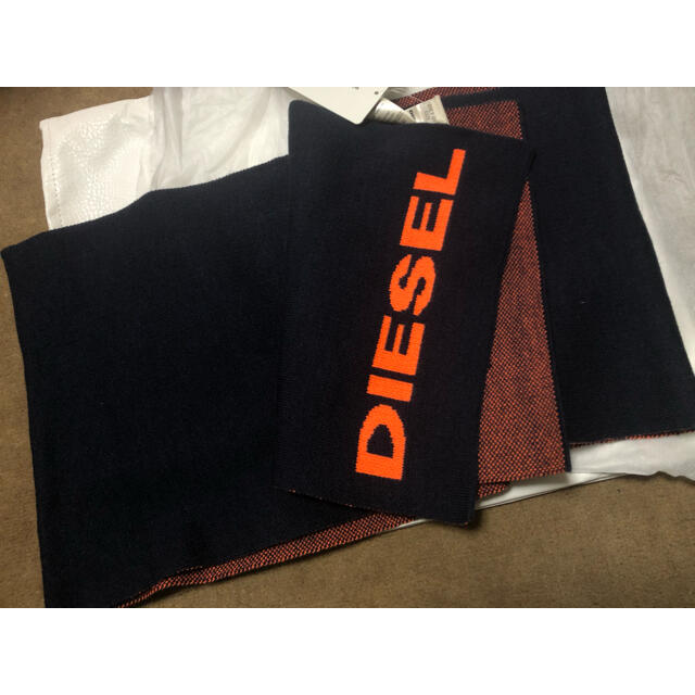 DIESEL(ディーゼル)のタグ付き・未使用品 DIESEL マフラー メンズのファッション小物(マフラー)の商品写真