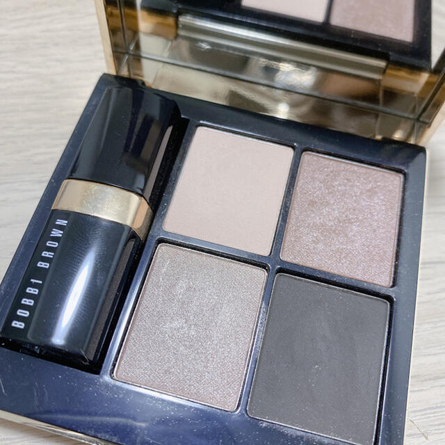 BOBBI BROWN(ボビイブラウン)のBOBBI BROWN アイシャドウコフレ コスメ/美容のキット/セット(コフレ/メイクアップセット)の商品写真