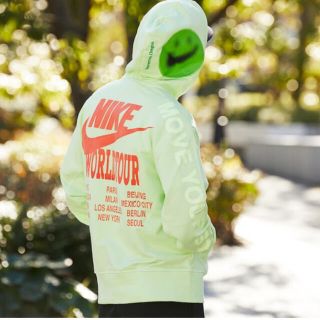 ナイキ NIKE NSW WTOUR ワールドツアー バックロゴ パーカー L