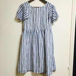 ダブルクローゼット(w closet)の夏にぴったり ストライプ さわやかワンピ(ひざ丈ワンピース)