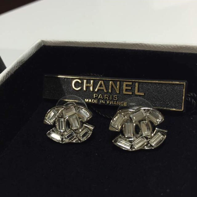 CHANEL(シャネル)の(^.^)様専用☆ CHANEL シャネル 新品 ピアス レディースのアクセサリー(ピアス)の商品写真