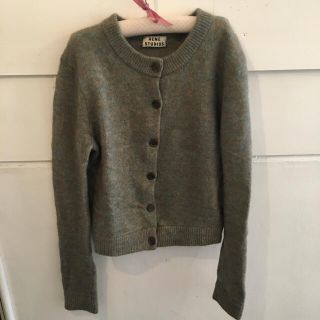 アクネ(ACNE)の最終価格🍵ACNE STUDIOS cardigan.(カーディガン)