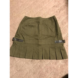 裾プリーツ　カーキ色　Mサイズ　ミニスカート(ミニスカート)