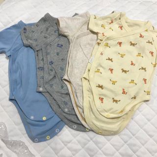 ユニクロ(UNIQLO)のユニクロ　UNIQLO 肌着　70 半袖　クールネックボディ　前開き　(肌着/下着)