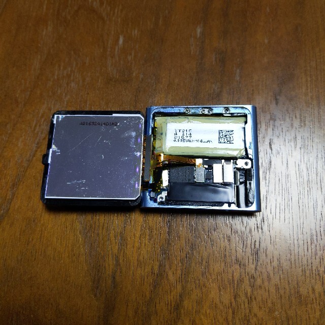 Apple(アップル)の【ピンひげ様専用】　ジャンク　iPod nano 16GB　Apple　アップル スマホ/家電/カメラのオーディオ機器(ポータブルプレーヤー)の商品写真