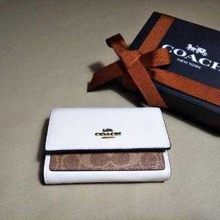 コーチ(COACH)のコーチ カラーブロック 二つ折り財布 新品！(財布)