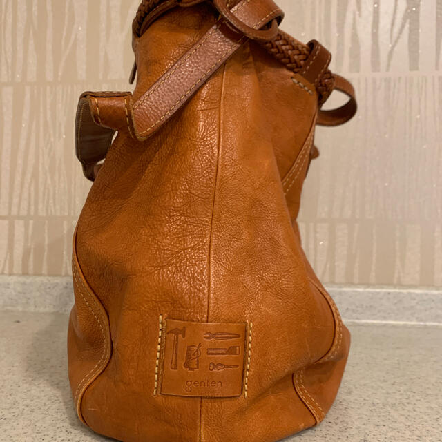 genten(ゲンテン)のゲンテン　アボルジェ　ワンちゃんチャーム付き　2wayバック レディースのバッグ(トートバッグ)の商品写真