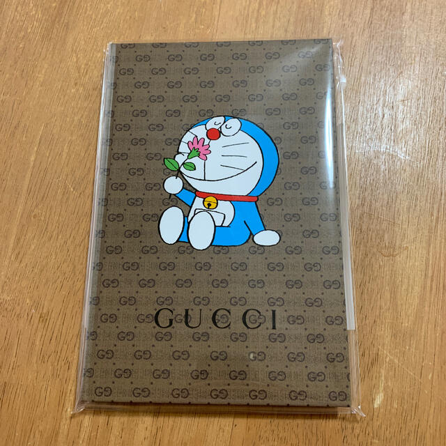 Gucci(グッチ)のcancam３月号　 DORAEMON×Gucci コラボノート インテリア/住まい/日用品の文房具(ノート/メモ帳/ふせん)の商品写真