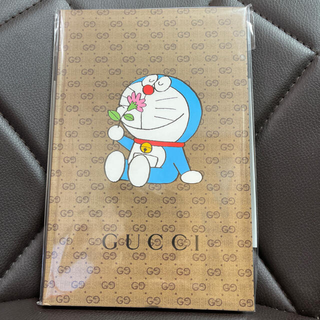 Gucci(グッチ)のGUCCI ドラえもん　ノート　メモパッドセット インテリア/住まい/日用品の文房具(ノート/メモ帳/ふせん)の商品写真