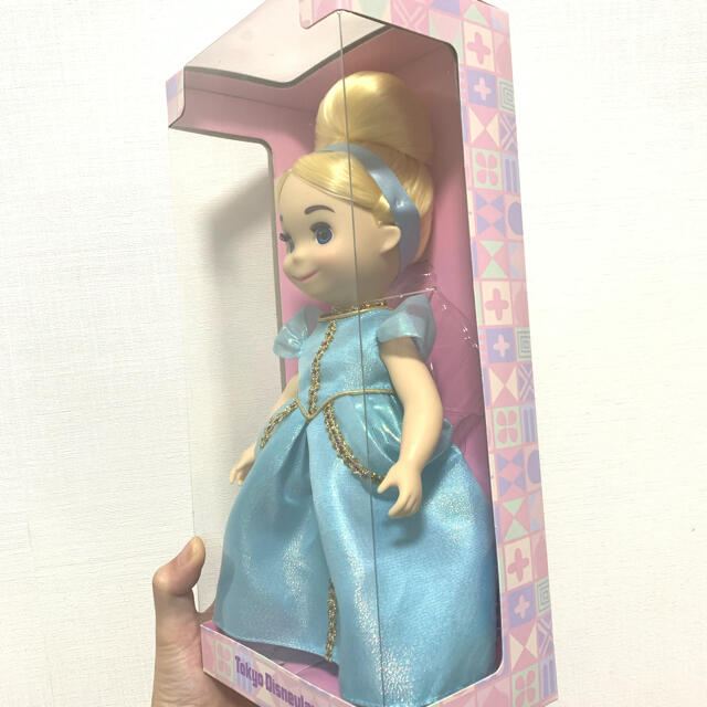 Disney イッツアスモールワールド シンデレラ ドール ディズニー プリンセス 人形の通販 By すぎ S Shop ディズニーならラクマ