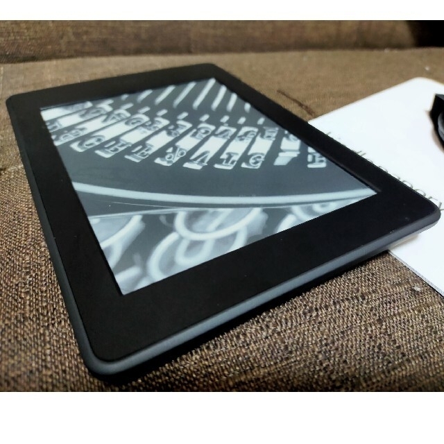 Kindle Paperwhite Wi-Fi  4GB ブラック 広告無  スマホ/家電/カメラのPC/タブレット(電子ブックリーダー)の商品写真