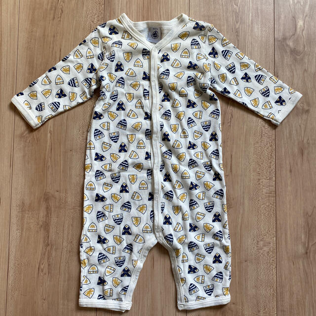 PETIT BATEAU(プチバトー)の【再値下げ】プチバトー ロンパース 6m/67cm キッズ/ベビー/マタニティのベビー服(~85cm)(ロンパース)の商品写真