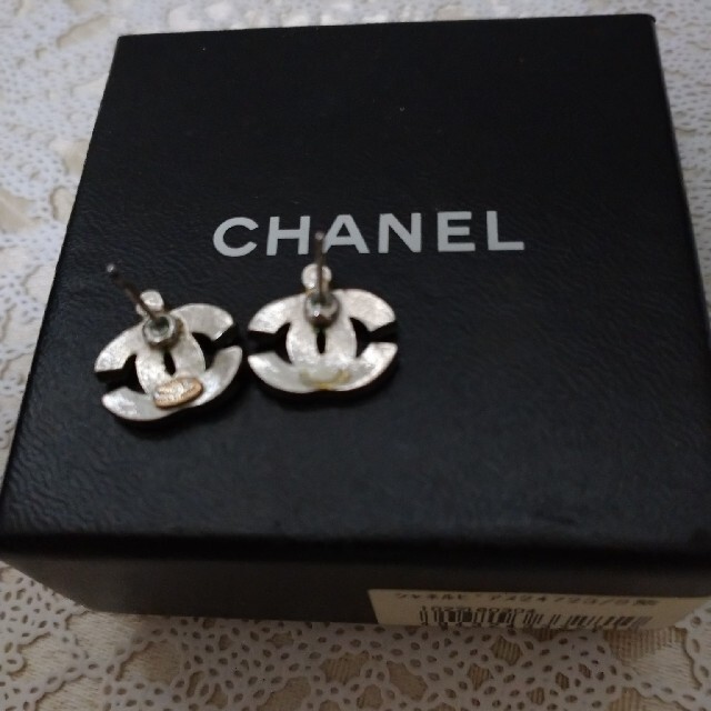 CHANEL ココマークピアス ピンクベージュ