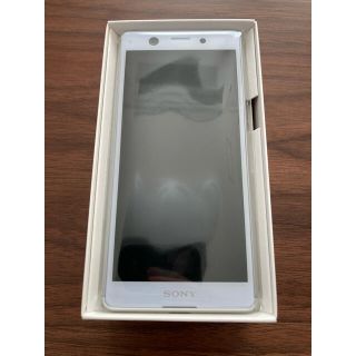 エクスペリア(Xperia)のXperia ACE ホワイト　SIMフリー(スマートフォン本体)