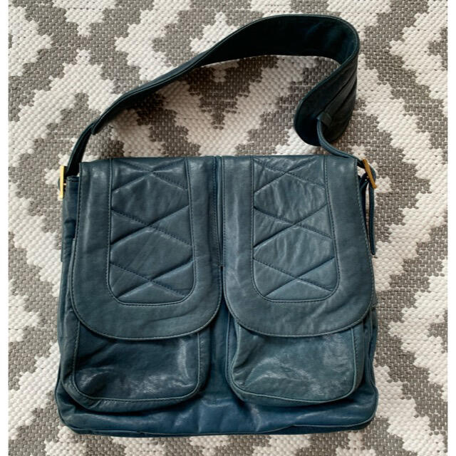 botkier(ボトキエ)のブルガ　BULGA ショルダーバッグ レディースのバッグ(ショルダーバッグ)の商品写真