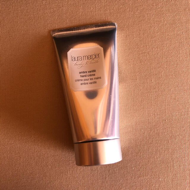 laura mercier(ローラメルシエ)のローラメルシエ    ハンドクリーム50g アンバーバニラ コスメ/美容のボディケア(ハンドクリーム)の商品写真