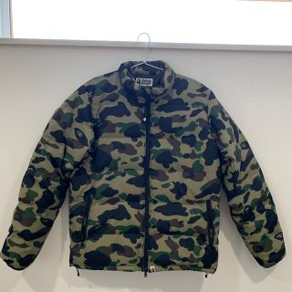 アベイシングエイプ(A BATHING APE)のアベイシングエイプ　ダウン　Mサイズ(ダウンジャケット)