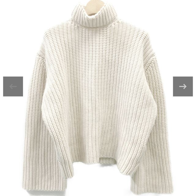 LOEWE - LOEWE パール付タートルネック バックオープンカシミヤニット