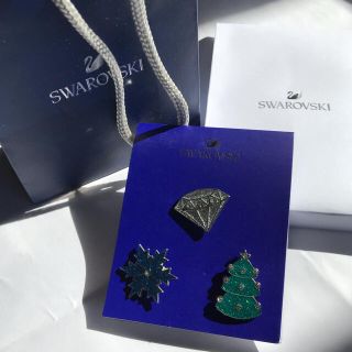 スワロフスキー(SWAROVSKI)のスワロフスキー　ノベルティ　Swarovski ブローチ　ピン　バッジ(ブローチ/コサージュ)