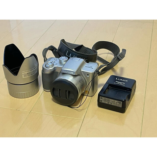 Panasonic LUMIX DMC-FZ5(コンパクトデジタルカメラ)