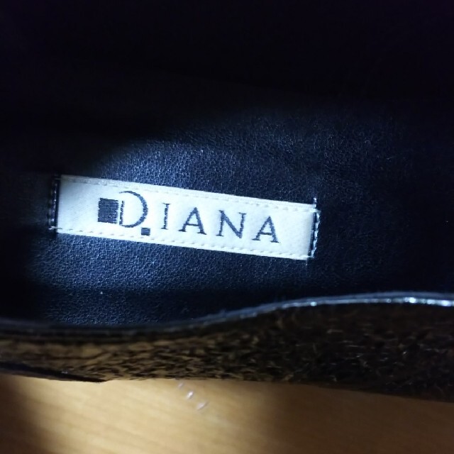 DIANA(ダイアナ)のマメちゃん専用。ダイアナ メタリックフラットシューズ　23.5 レディースの靴/シューズ(ローファー/革靴)の商品写真