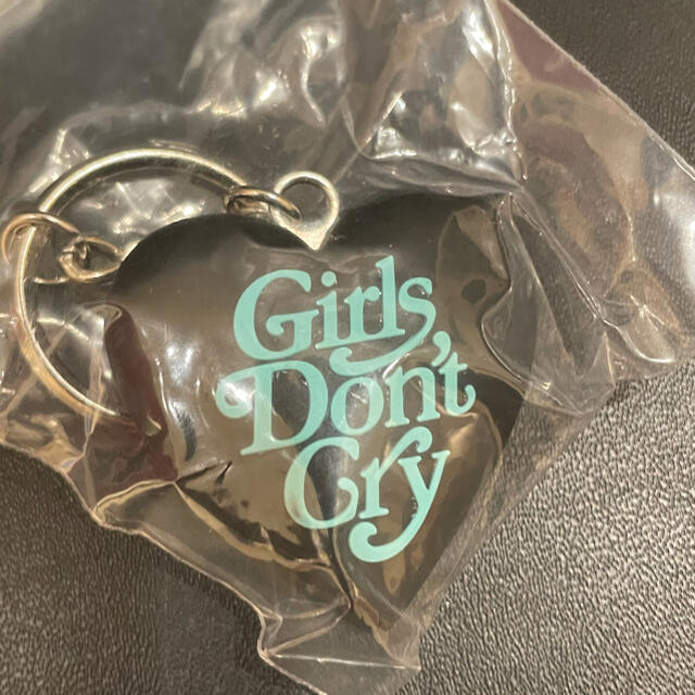 GDC(ジーディーシー)のgirls don't cry  キーホルダー　ティファニーブルー メンズのファッション小物(キーホルダー)の商品写真