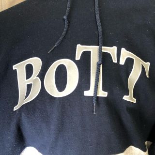 ジーディーシー(GDC)のBOTT パーカー(パーカー)