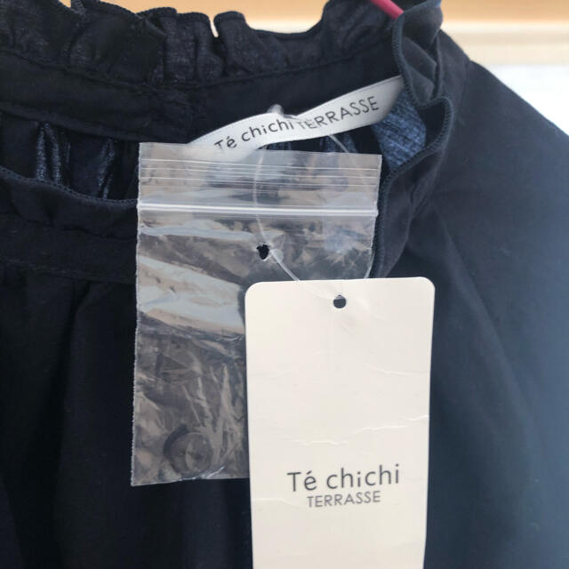 Techichi(テチチ)のスタンド襟フリルブラウス レディースのトップス(シャツ/ブラウス(長袖/七分))の商品写真